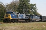 CSX 7668 & HLCX 7197 lead train Q669 westbound